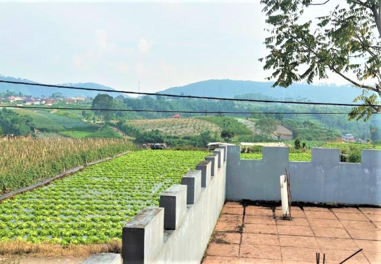 Villa Lembang Bunda Cikareumbi Kültér fotó